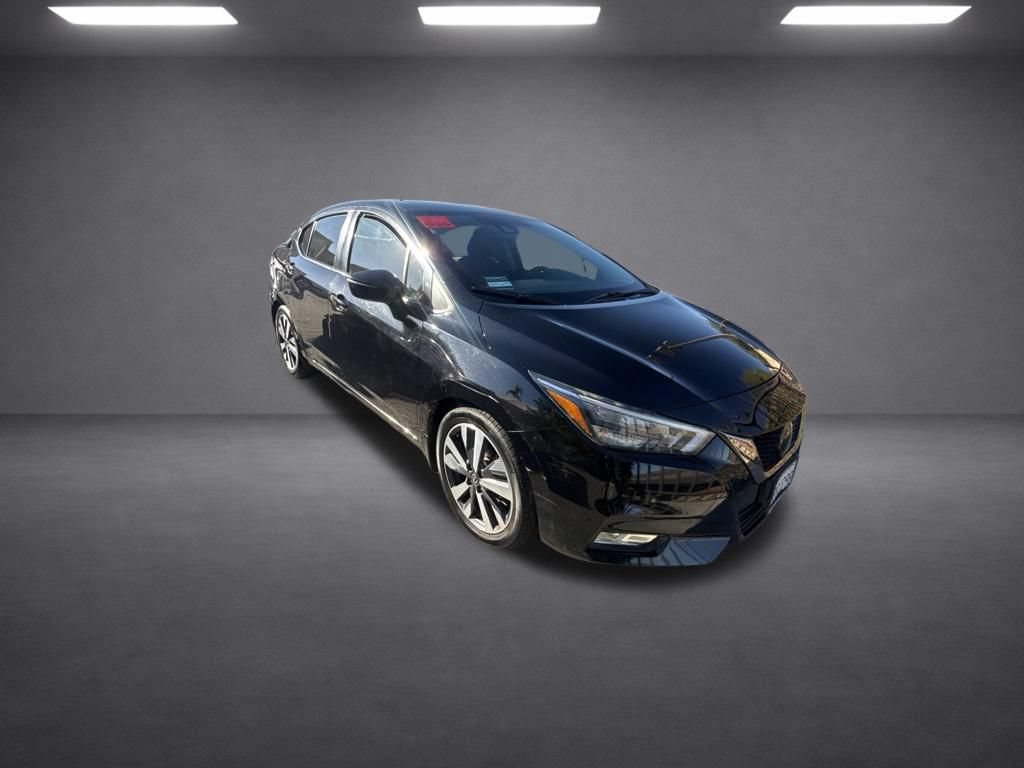 Used 2020 Nissan Versa SR FWD image 8