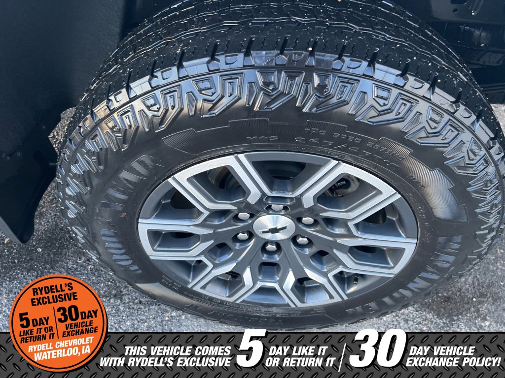 Used 2023 Chevrolet Colorado Z71 w/ Z71 Convenience Package 2 image 7