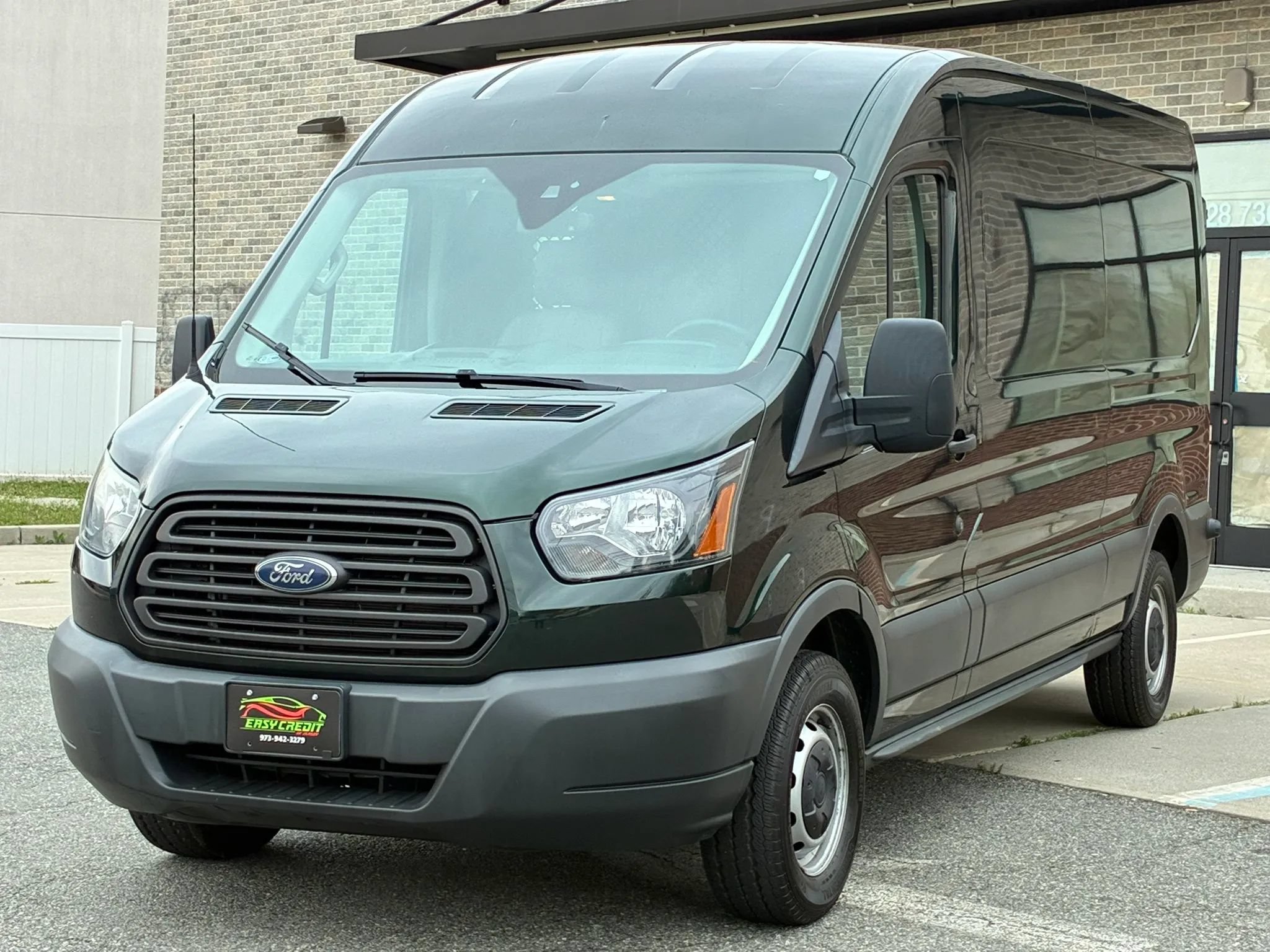Used 2017 Ford Transit 150 148 Medium Roof RWD image 1