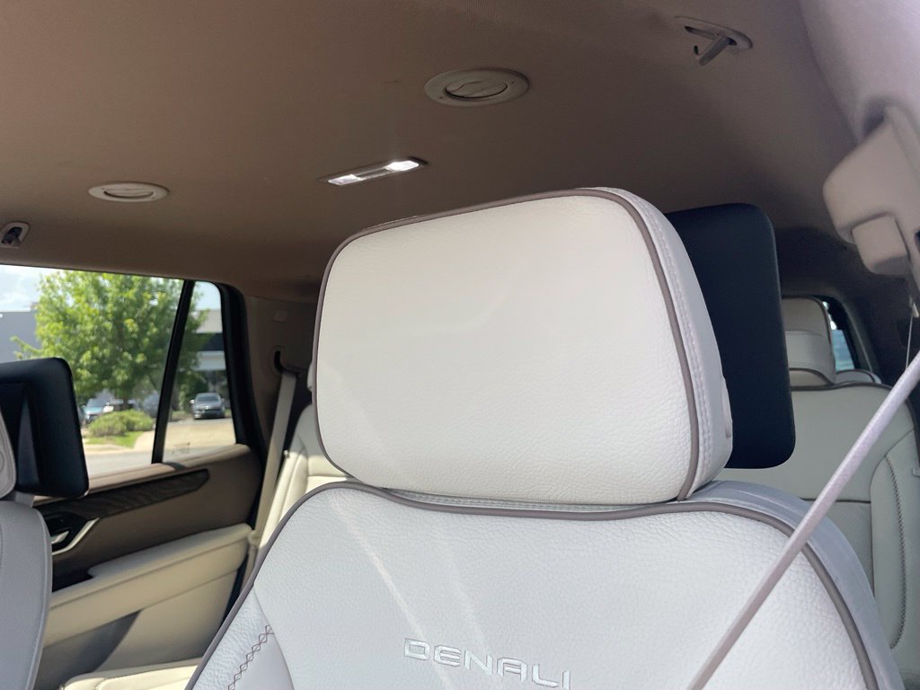 New 2026 GMC Yukon Denali w/ Advanced Technology Package AWD/4WD image 22