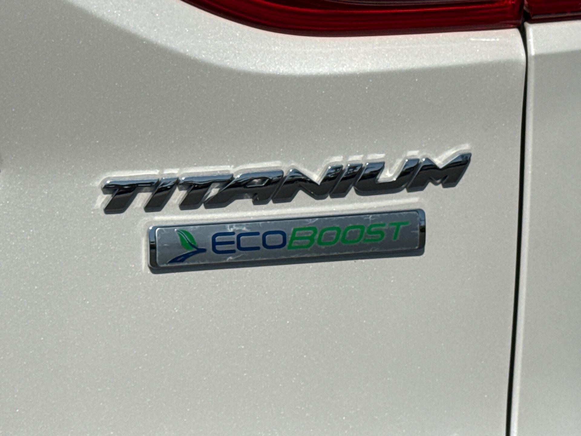 Used 2016 Ford Escape Titanium w/ Equipment Group 301A image 9