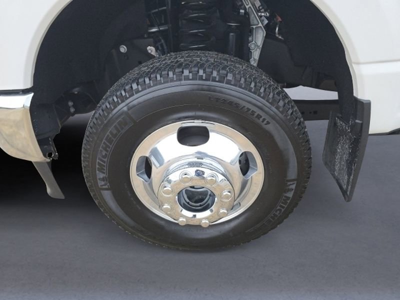 Used 2025 Ford F350 Lariat w/ Lariat Ultimate Package image 33