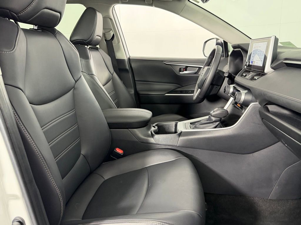 Used 2024 Toyota RAV4 XLE Premium image 29