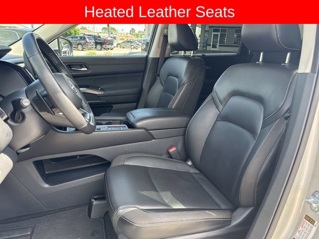 Used 2025 Nissan Pathfinder SL FWD image 19