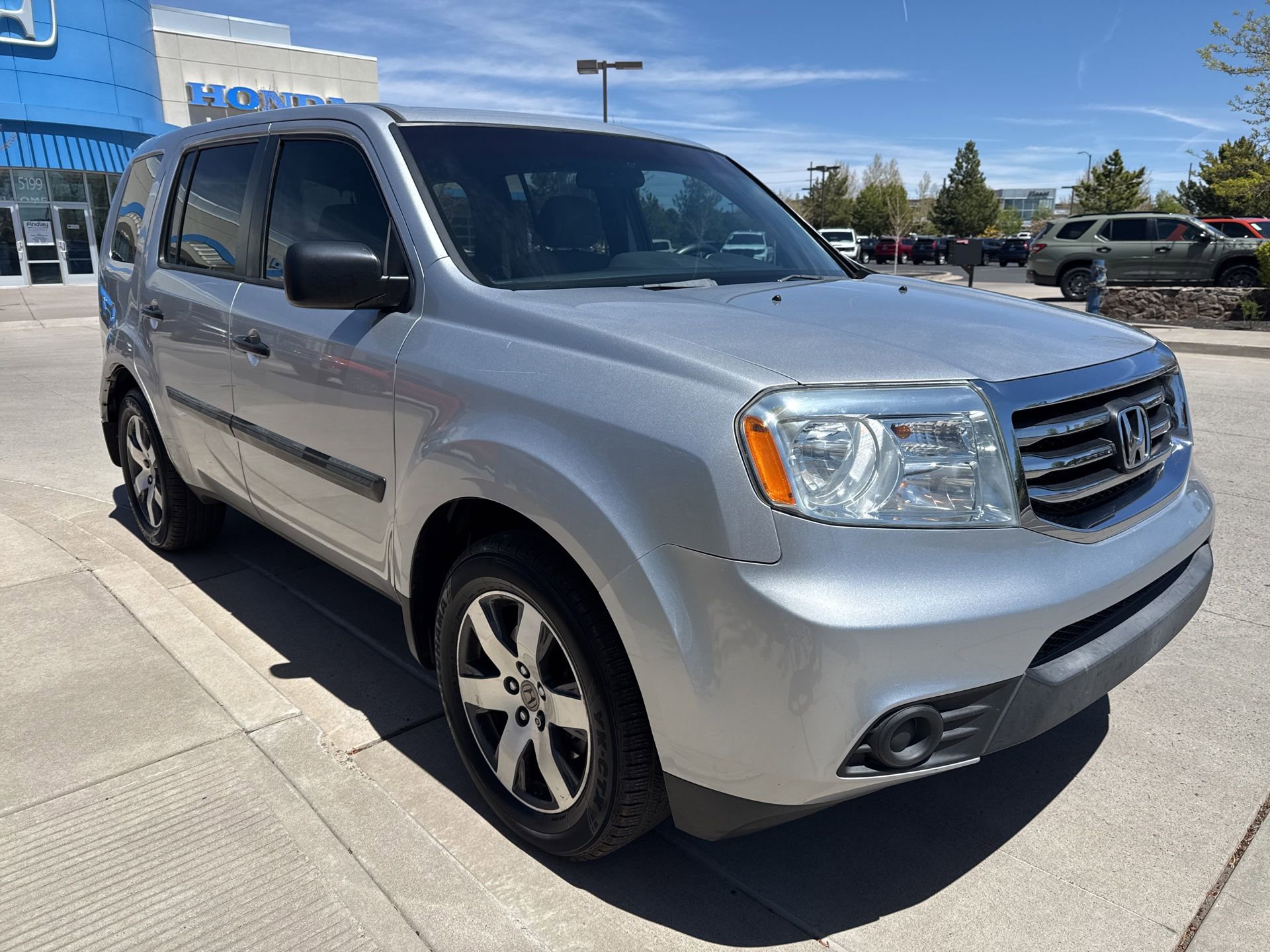 Used 2015 Honda Pilot LX image 3