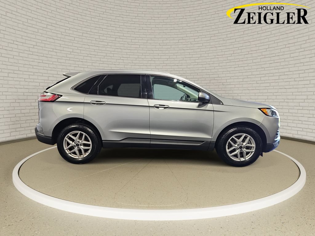 Used 2024 Ford Edge SEL w/ Convenience Package AWD/4WD image 4