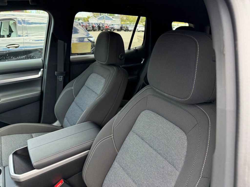 New 2026 GMC Terrain Elevation w/ Black Edition AWD/4WD image 10