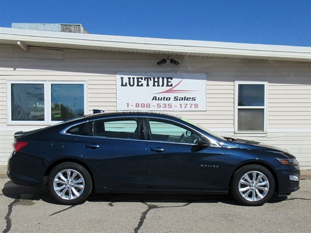 Used 2021 Chevrolet Malibu LT FWD image 3