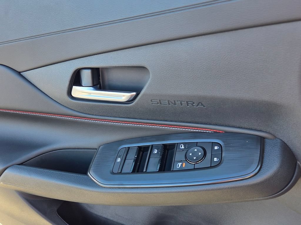 New 2027 Nissan Sentra SR w/ Floor Mat Package FWD image 28