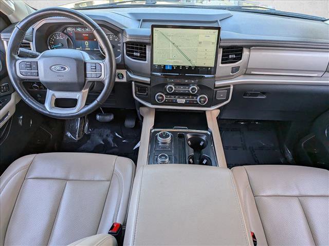 Used 2024 Ford Expedition XLT AWD/4WD image 18