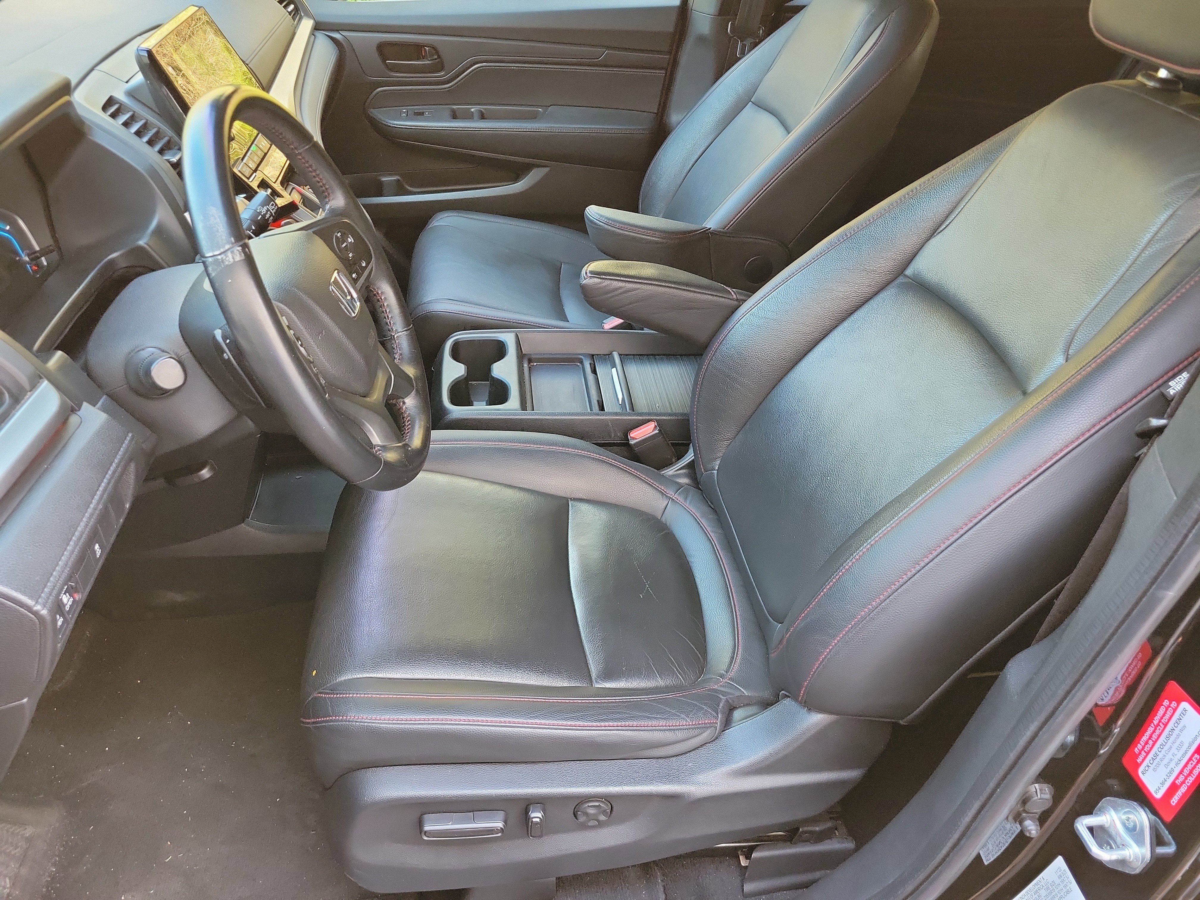 Used 2023 Honda Odyssey Sport image 9