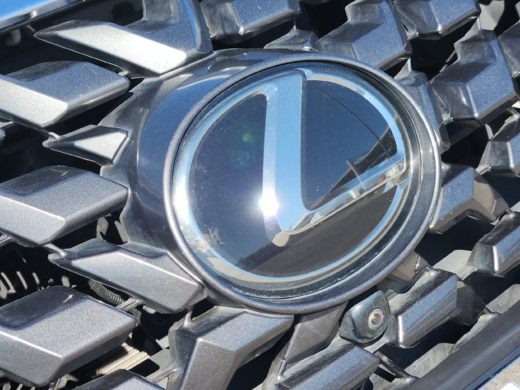 Used 2022 Lexus GX 460 Luxury w/ Off Road Package AWD/4WD image 13