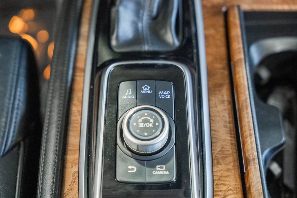 Used 2021 Nissan Armada SL w/ Captain's Chairs Package AWD/4WD image 21