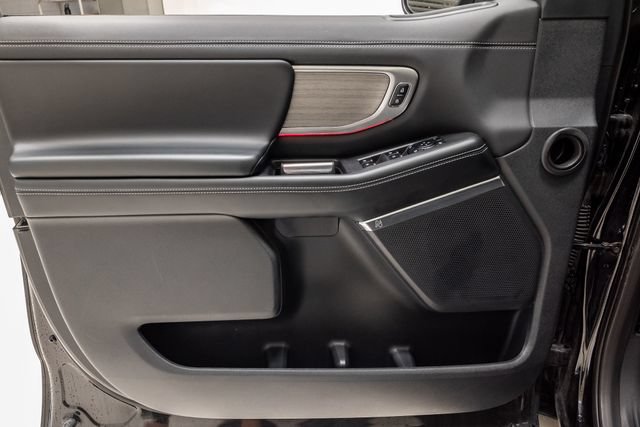 Used 2025 Ford Expedition Platinum AWD/4WD image 8