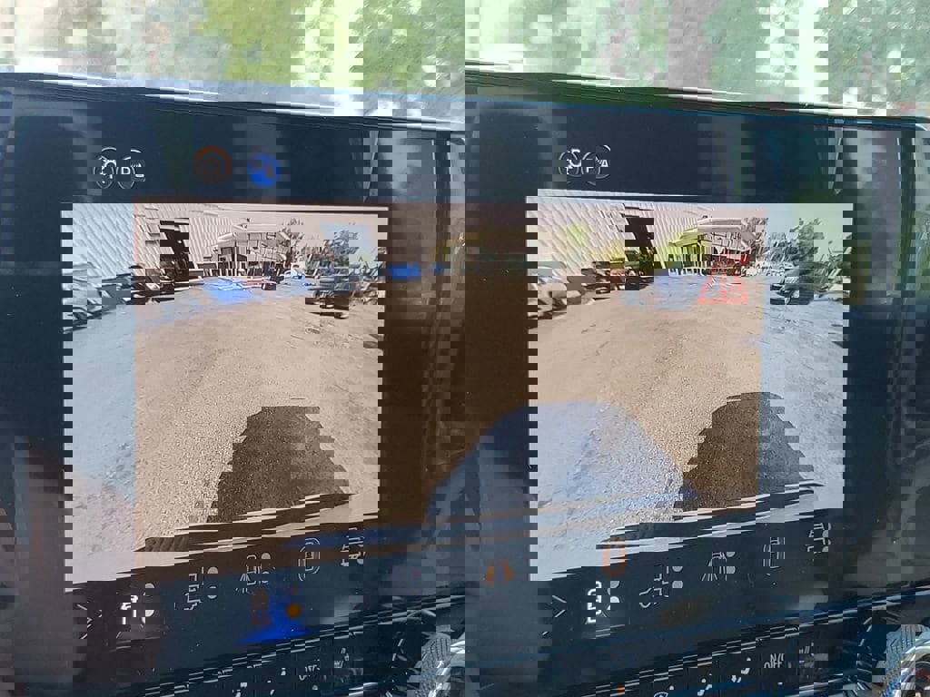 New 2025 Chevrolet Colorado LT w/ LT Convenience Package image 16