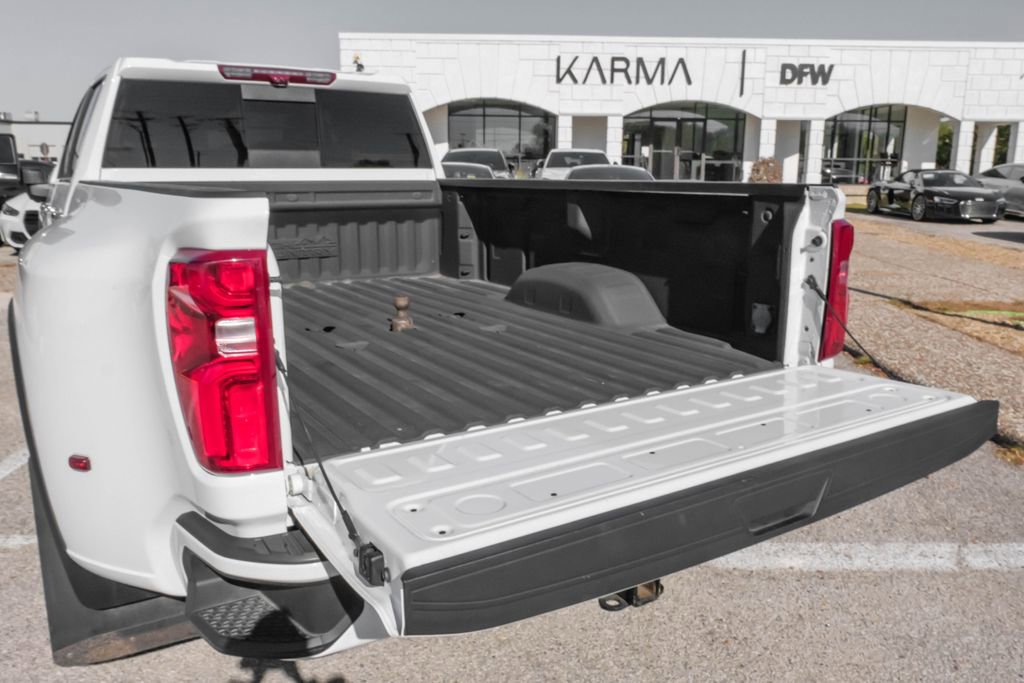 Used 2024 Chevrolet Silverado 3500 High Country w/ High Country Premium Package image 52