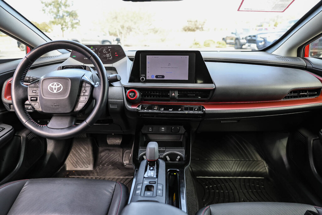 Certified 2023 Toyota Prius Prime FWD image 2