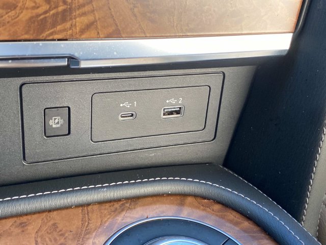 Used 2023 Nissan Armada SL w/ Captain's Chairs Package RWD image 29