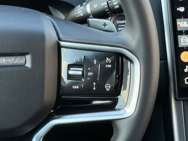 New 2025 Land Rover Discovery Sport S image 27