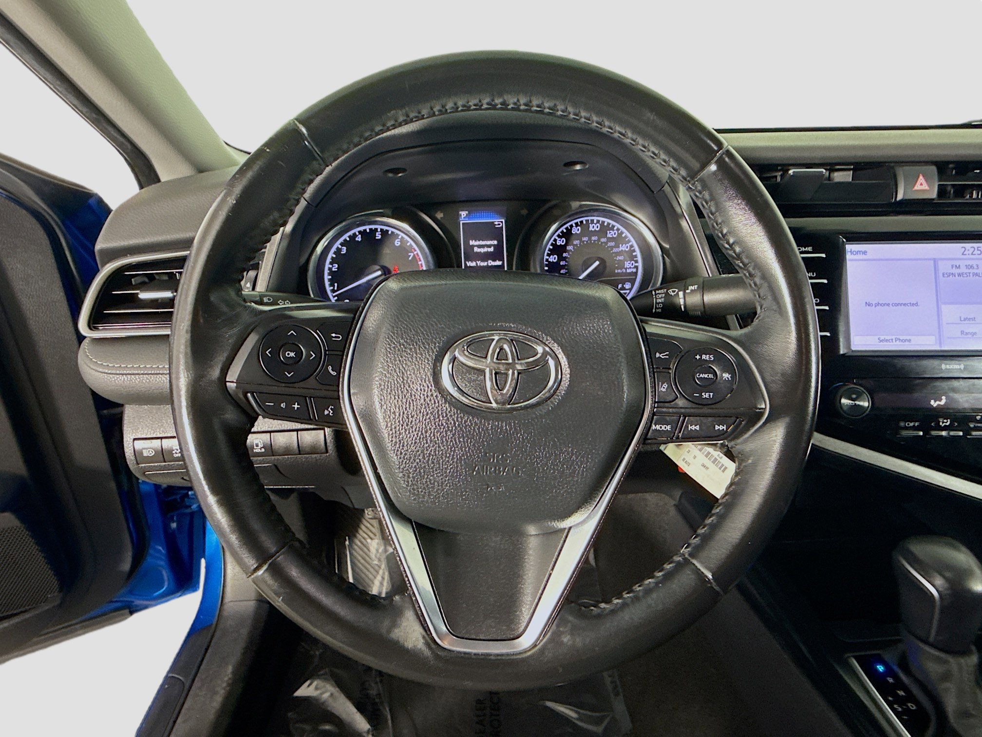Used 2020 Toyota Camry SE w/ Carpet Mat Package image 13