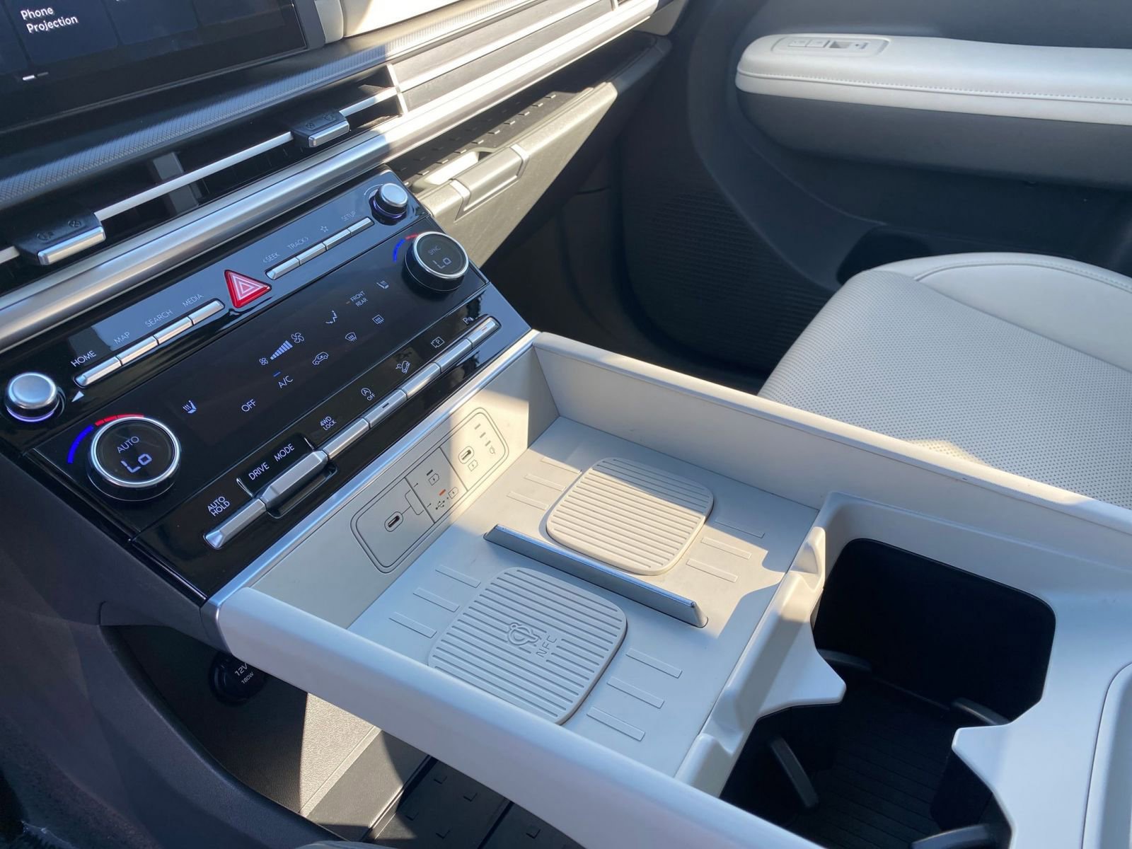 Used 2025 Hyundai Santa Fe SEL image 44