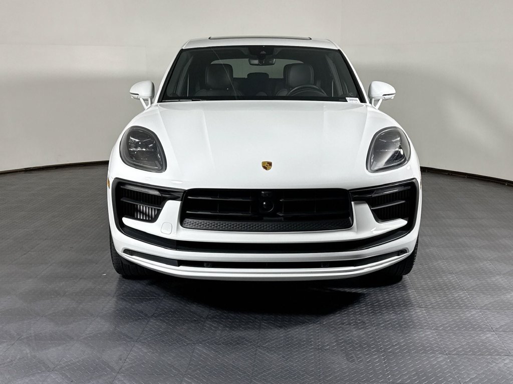 Certified 2026 Porsche Macan S AWD/4WD image 10