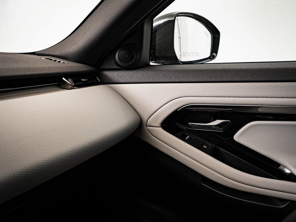 Used 2023 Land Rover Range Rover Evoque R-Dynamic S image 38