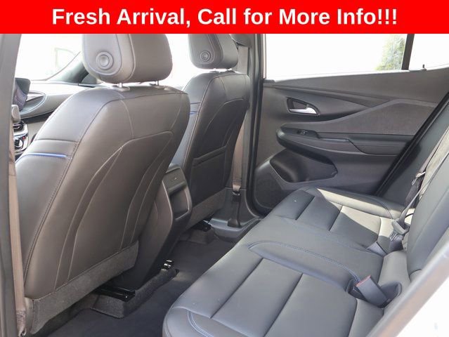 Certified 2025 Buick Envista Sport Touring image 18