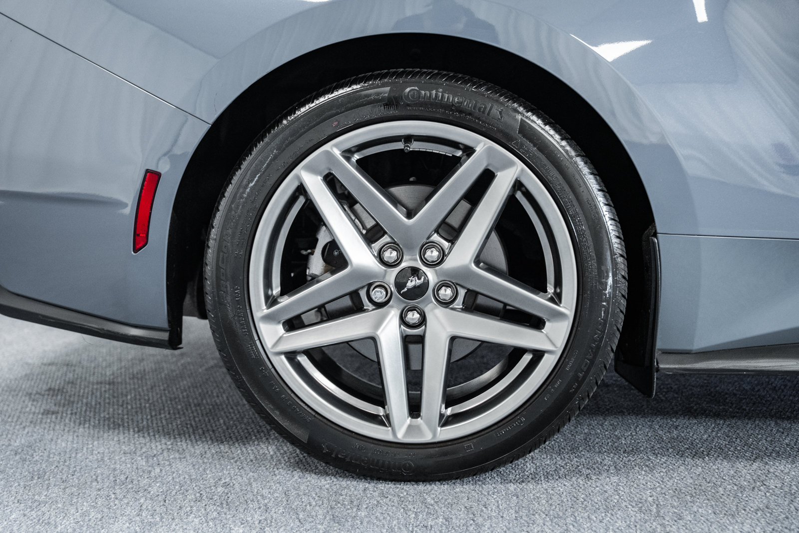 Used 2024 Ford Mustang Convertible RWD image 17