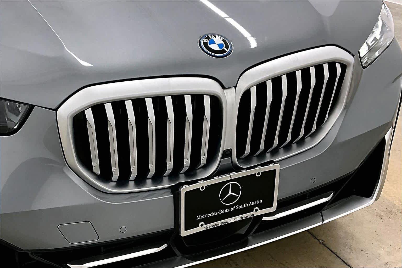 Used 2025 BMW X5 xDrive50e AWD/4WD image 30