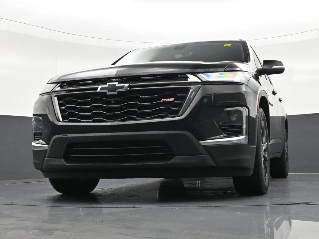 Used 2023 Chevrolet Traverse RS image 31