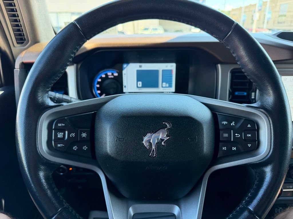 Used 2022 Ford Bronco Outer Banks AWD/4WD image 11