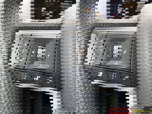 Used 2025 Mitsubishi Outlander SE image 19