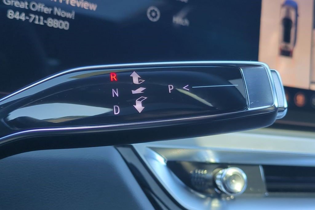Certified 2026 Cadillac Lyriq Signature Sport AWD/4WD image 19