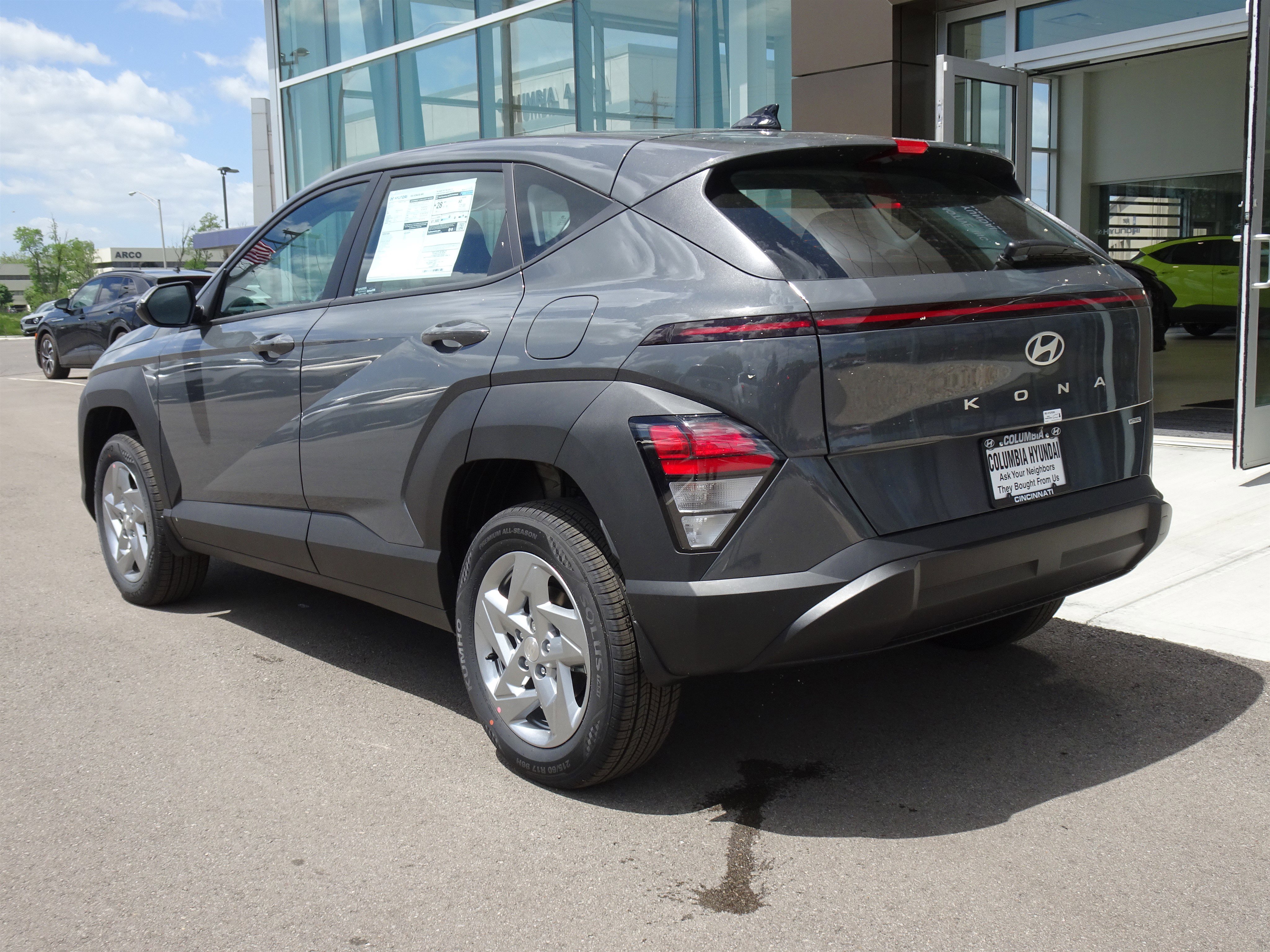 New 2025 Hyundai Kona SE image 3