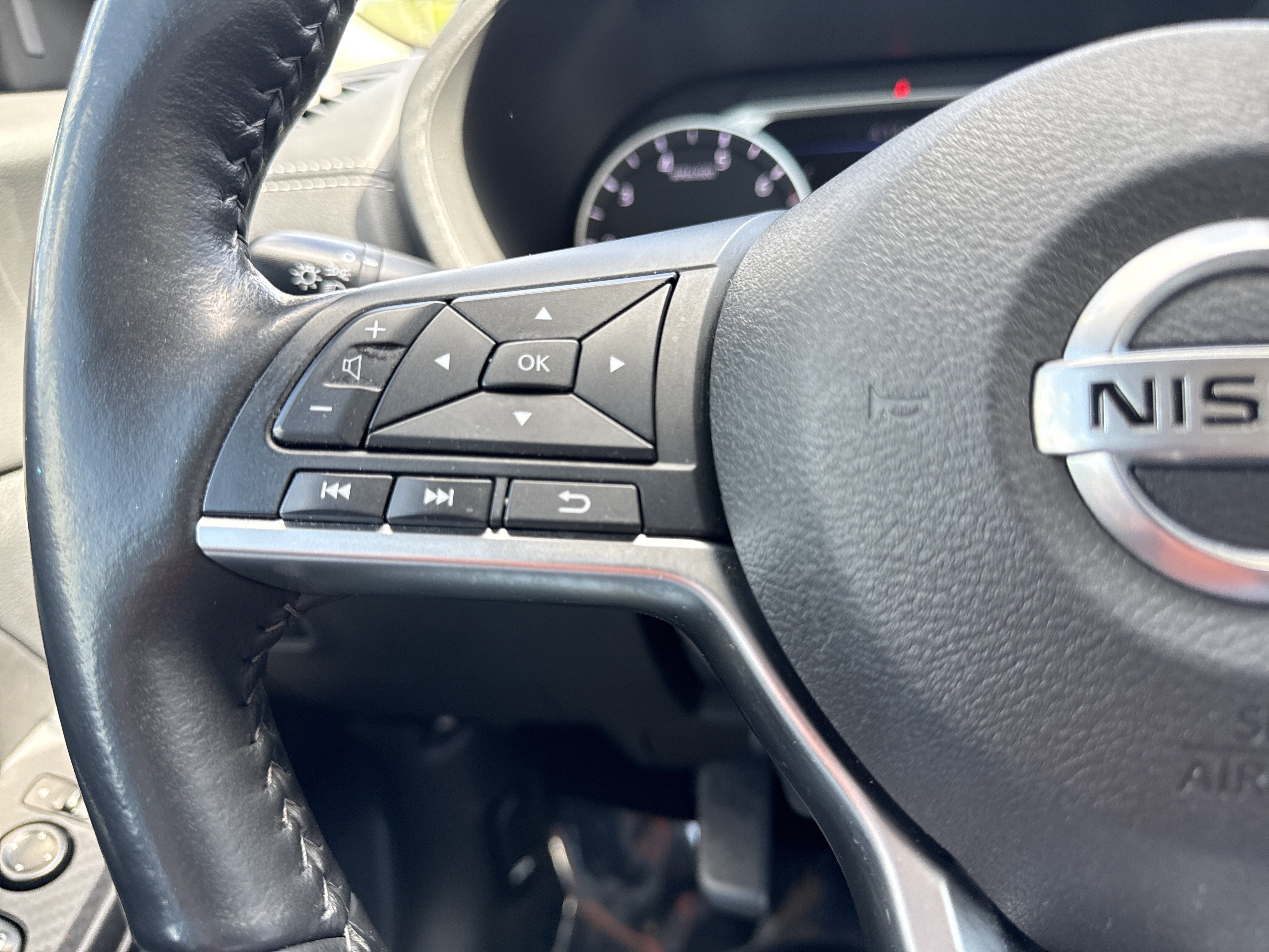 Used 2023 Nissan Sentra SV w/ All-Weather Package FWD image 24