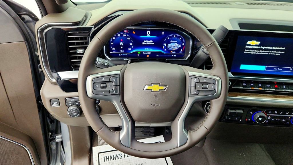Used 2025 Chevrolet Silverado 1500 LT image 13