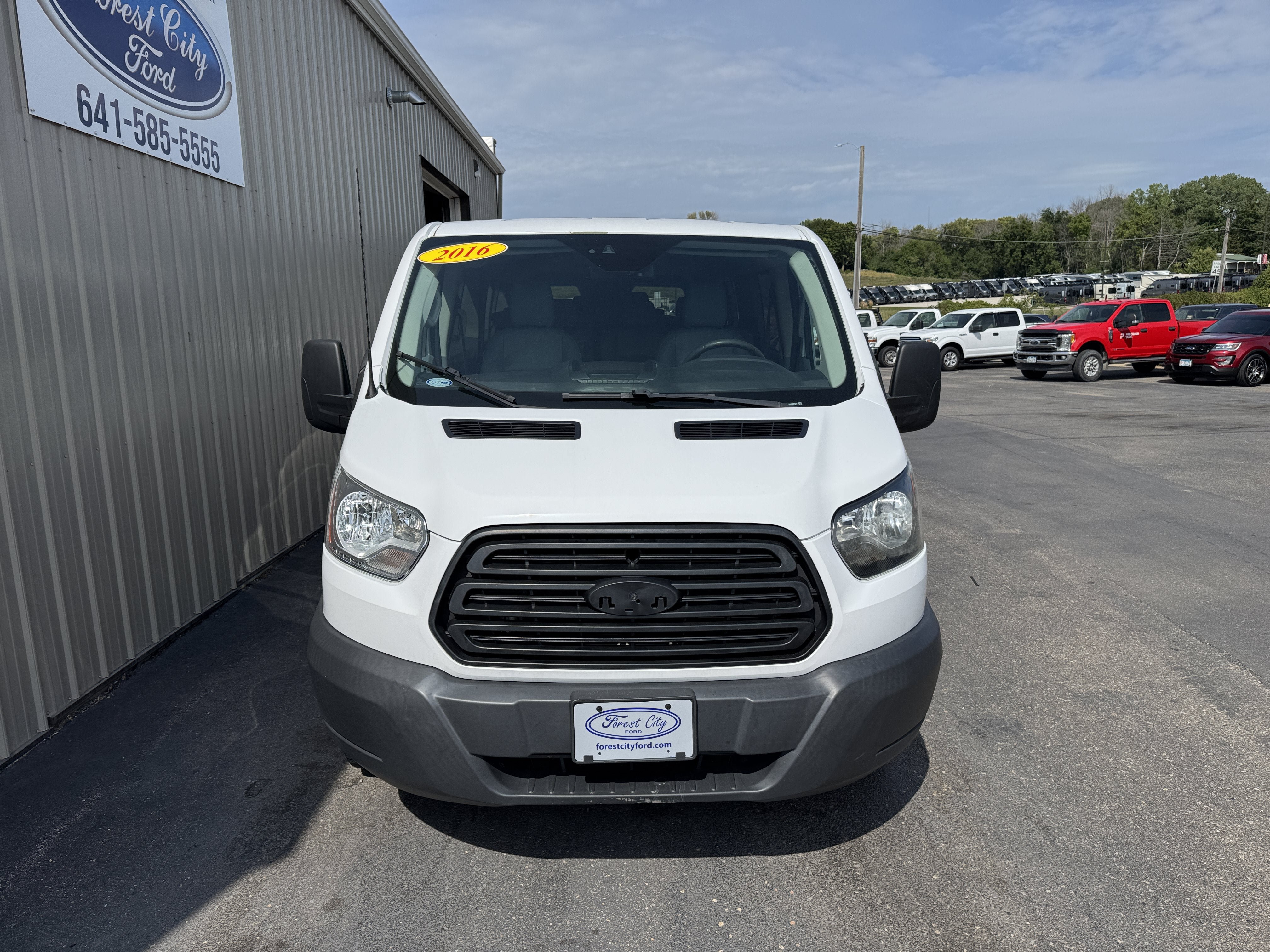 Used 2016 Ford Transit 350 XL RWD image 3