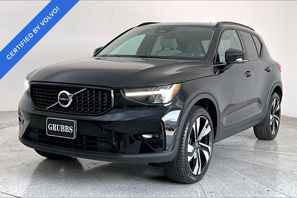 Certified 2024 Volvo XC40 B5 Plus w/ Protection Package Premier AWD/4WD image 12