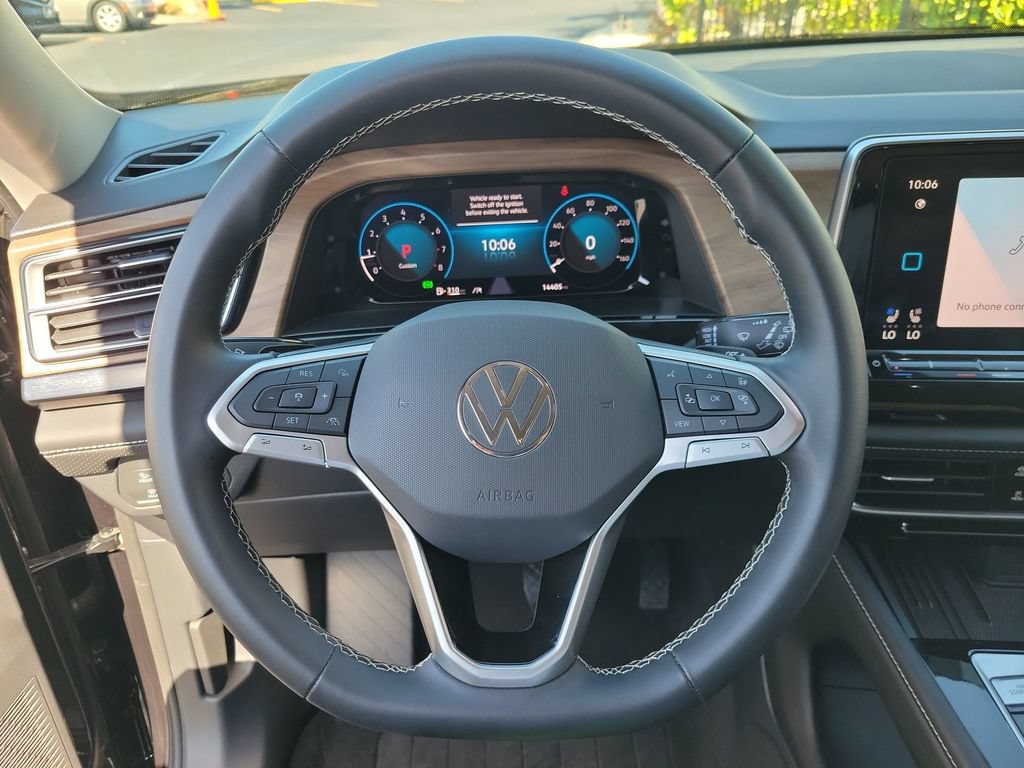 Used 2026 Volkswagen Atlas SE FWD image 31