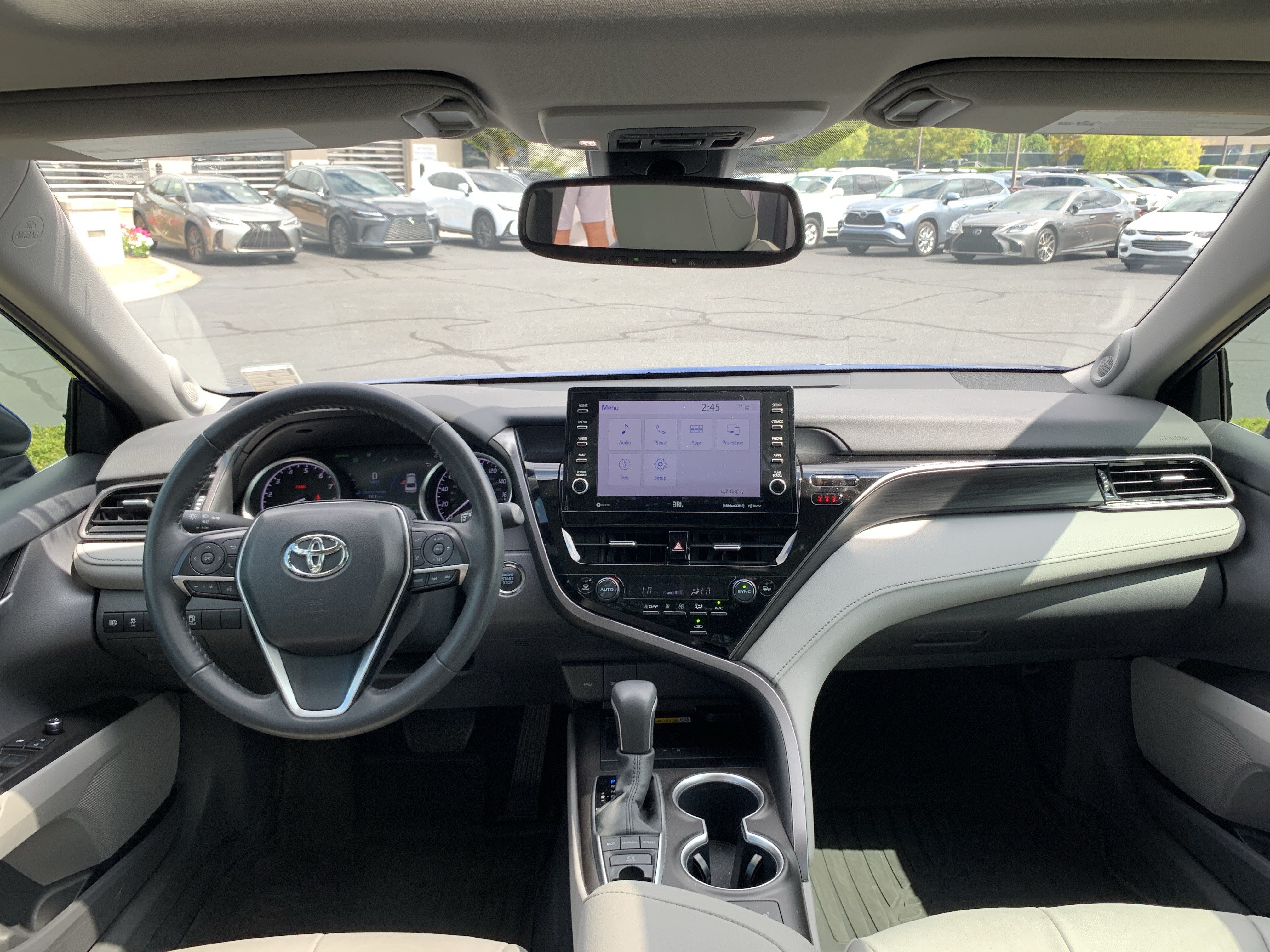 Used 2024 Toyota Camry XLE FWD image 30