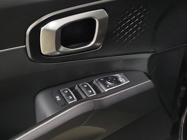 Used 2025 Kia Sorento EX w/ Panoramic Sunroof Package FWD image 21