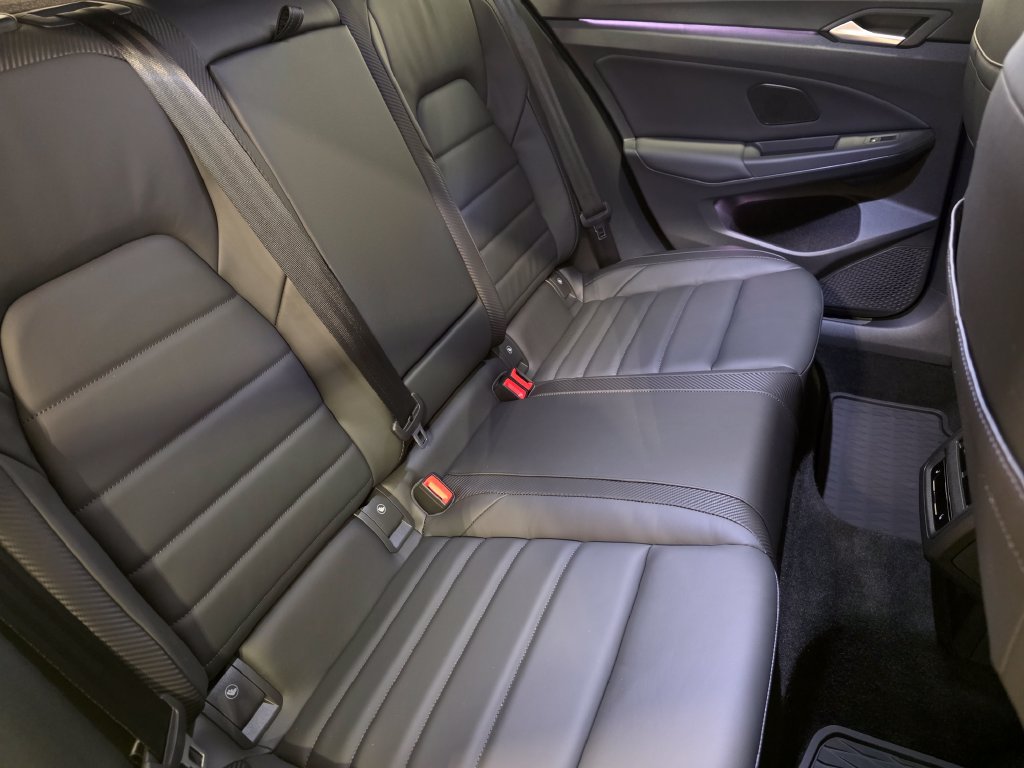 Used 2026 Volkswagen Golf AWD/4WD image 9