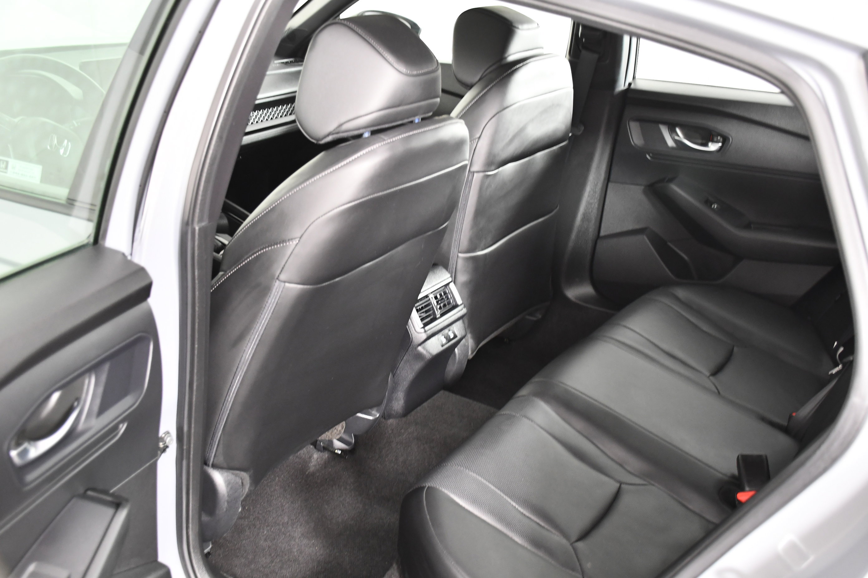 Used 2025 Honda Accord Sport image 31