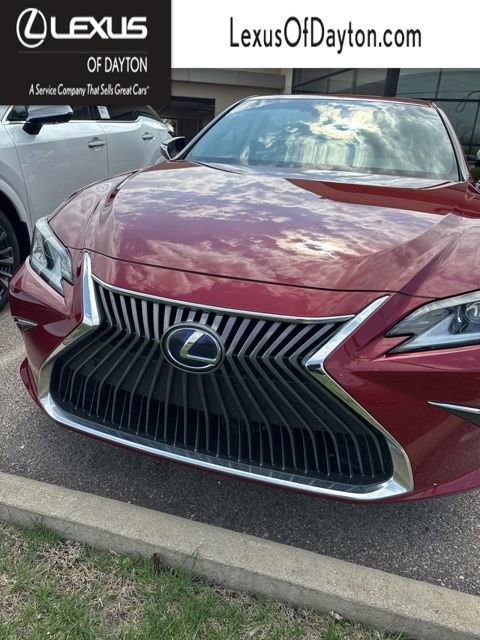 Used 2021 Lexus ES 300h w/ Premium Package image 1
