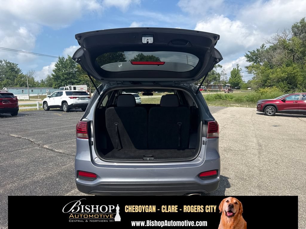 Used 2020 Kia Sorento LX FWD image 19