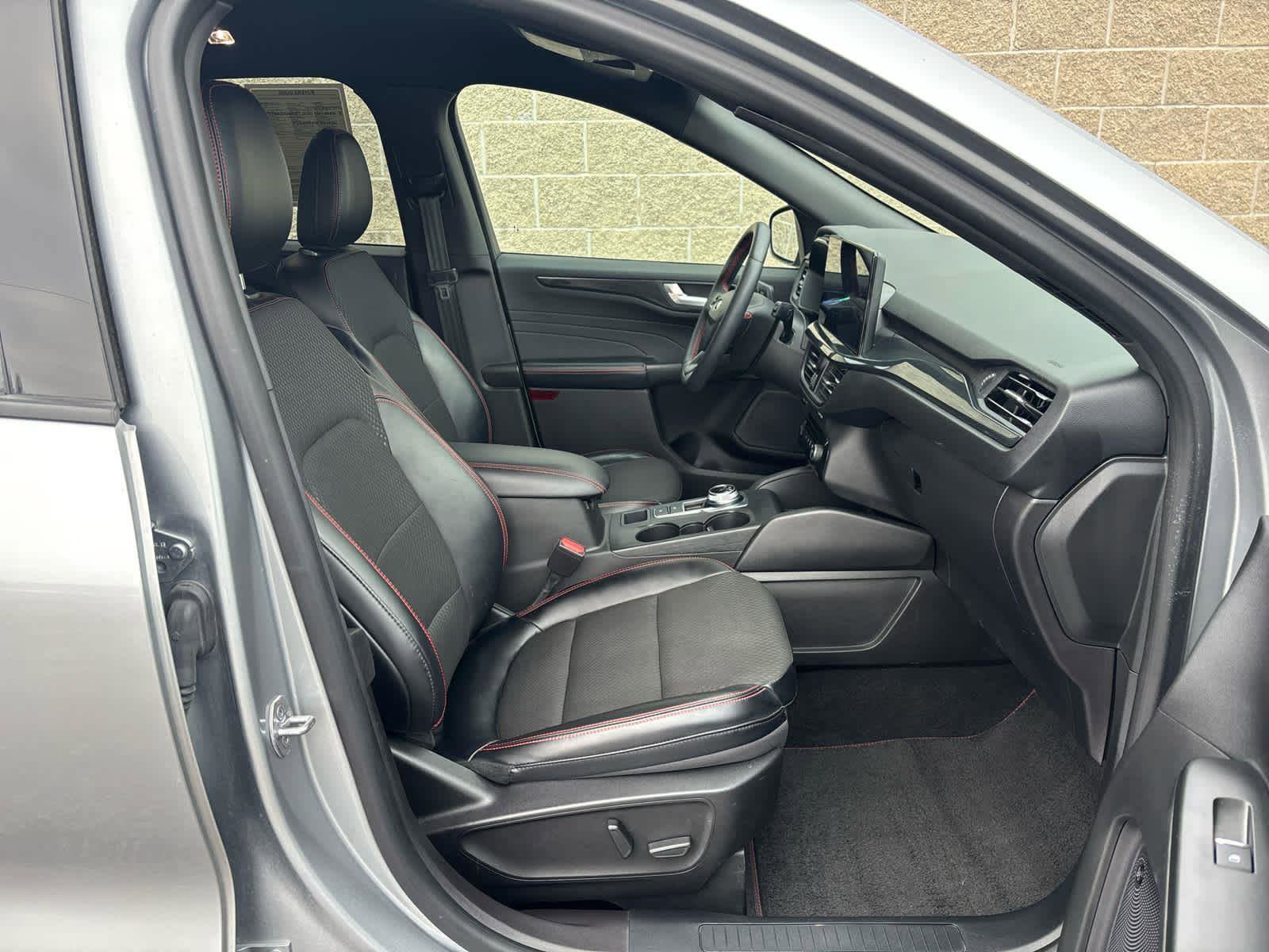 Used 2023 Ford Escape ST-Line Select w/ Tech Pack #2 image 13