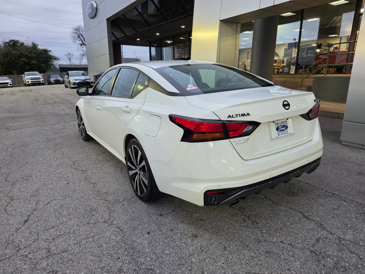 Used 2021 Nissan Altima 2.5 SR image 4