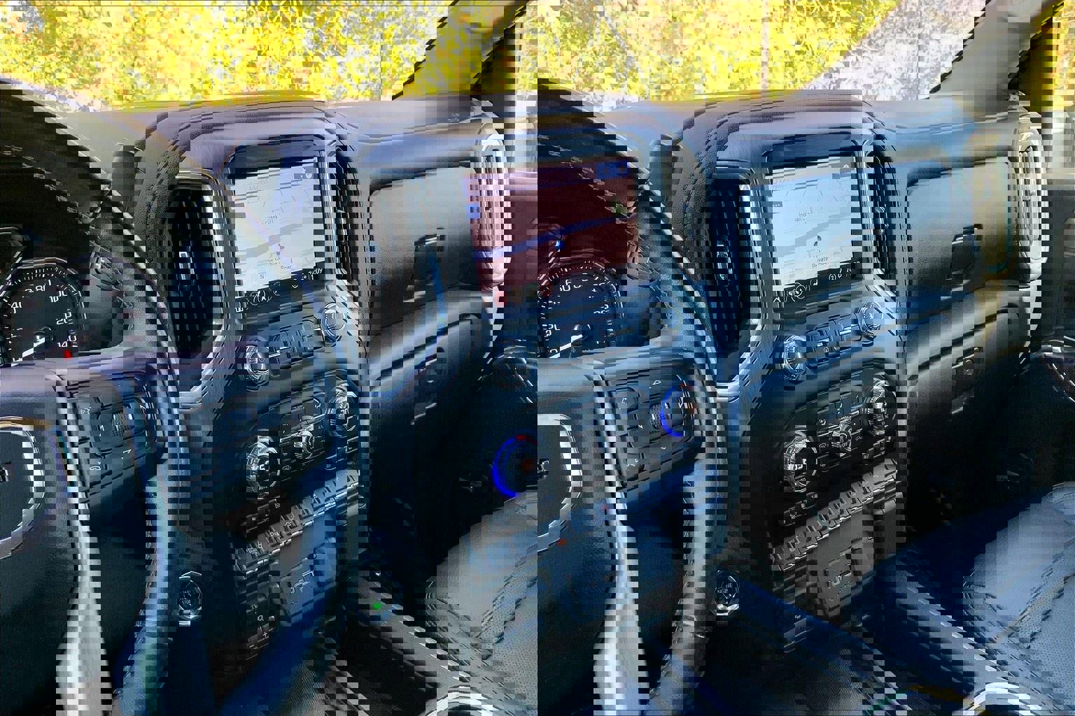 Used 2023 GMC Sierra 3500 Denali w/ Denali Ultimate Package image 4