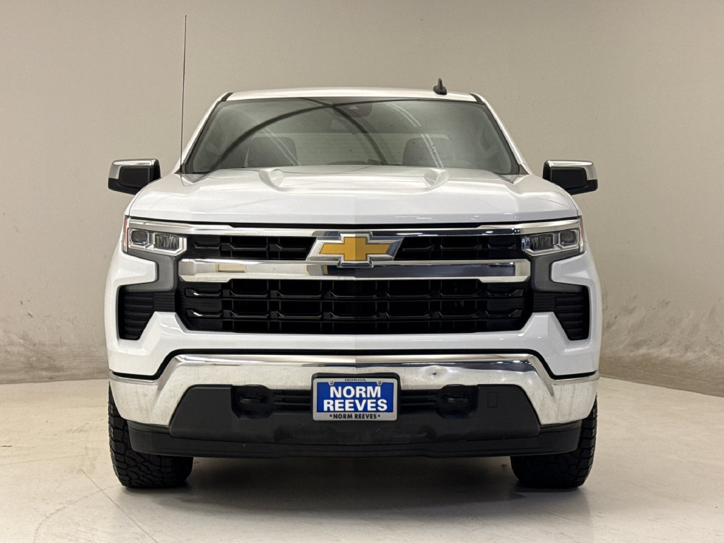 Used 2023 Chevrolet Silverado 1500 LT w/ Z71 Off-Road Package AWD/4WD image 3